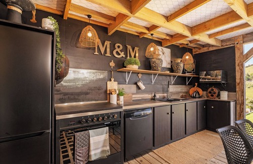 Whitianga Cabine | Hosts on the Coast Bayview Sanctuary