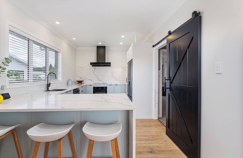 Whitianga Maison | Hosts on the Coast Blue Water Breeze
