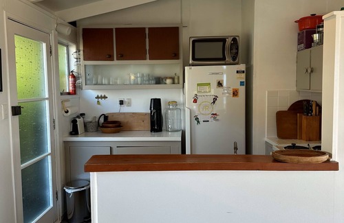 Hahei Maison | Hosts on the Coast Black Bach