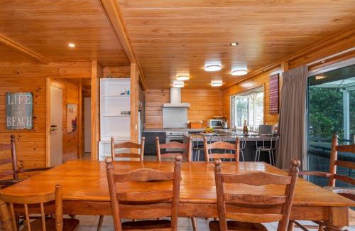 Tairua Maison | Hosts on the Coast Estuary Views Tairua