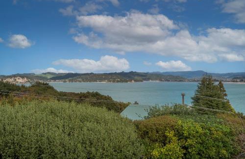 Whitianga Maison | Hosts on the Coast Harbour Lights