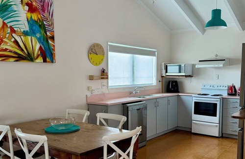 Onemana Maison | Hosts on the Coast Island Views