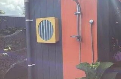 Whangamata Maison | Hosts on the Coast Casement Fun