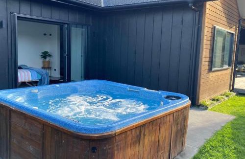 Whitianga Maison | Hosts on the Coast Park Lane Hideaway