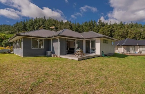 Pauanui Maison | Hosts on the Coast Pauanui Pines