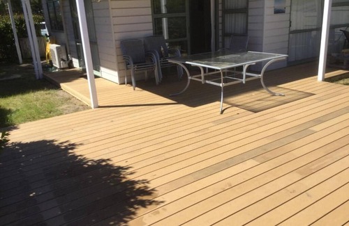 Pauanui Maison | Hosts on the Coast Relax on Coronation