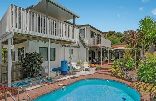 Tairua Maison | Hosts on the Coast The Harbourview Tairua