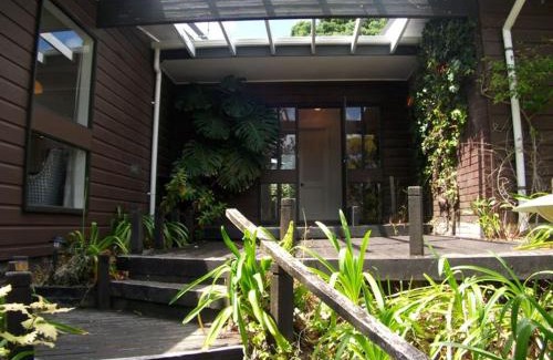 Pauanui Maison | Hosts on the Coast - Vista Verde