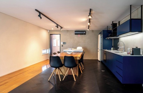 Paredes Maison | HostWise - Modern Comfort and Shared Pool in Paredes