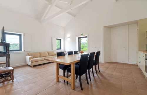 Santa Comba Dao Maison | HostWise - River View Retreat w/Pool