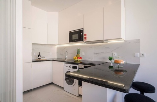 Aldoar Appartement | HostWise - Seaside Trendy Flat