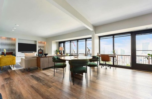 Mount Washington Appartement | HostWise Stays - Grandview Penthouse - Sweeping City Views, High End Living