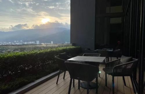 George Town Appartement | HOT & Modern 2BR Beacon Executive Suite, Georgetown