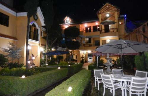 Nuevo Parangaricutiro Hôtel | Hotel Farah