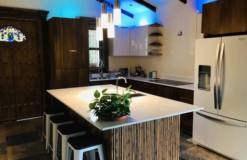 La Palmeria Maison | Hot springs 1 mile. Amazing views.Arenal Volcano 23.8 miles . Luxury and comfort