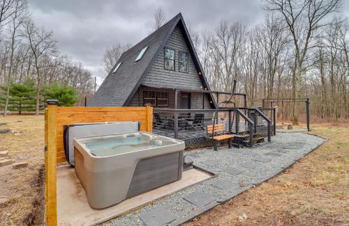 Mount Pocahontas Maison | Hot Tub and Fire Pits Albrightsville A-Frame Cabin
