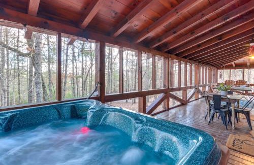 Dial Maison | Hot Tub and Games Ridgetop Cabin in Blue Ridge!