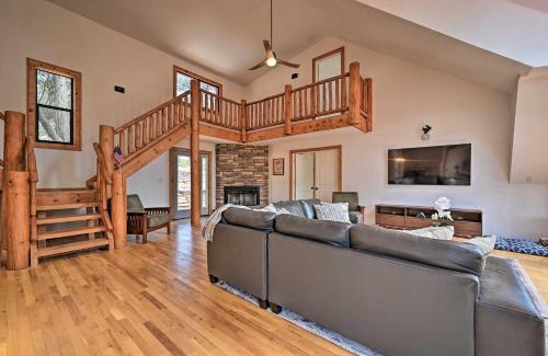 Payson Maison | Hot Tub and Mtn View Dog-Friendly Payson Getaway!