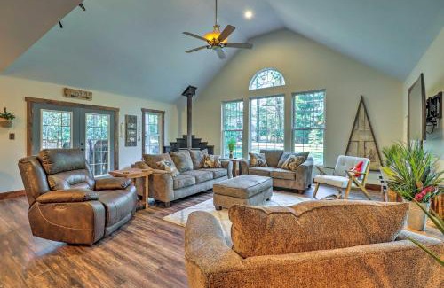 Albrightsville Maison | Hot Tub, Beach Access Albrightsville Retreat!