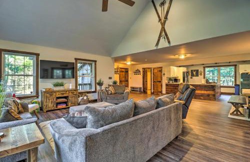 Albrightsville Maison | Hot Tub, Beach Access Albrightsville Retreat!