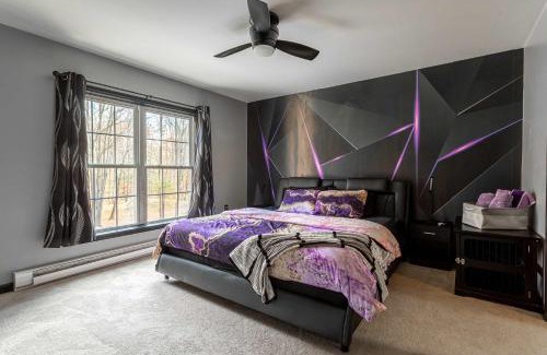 Mount Pocahontas Maison | Hot Tub Game Room Fenced Yard Dog Friendly