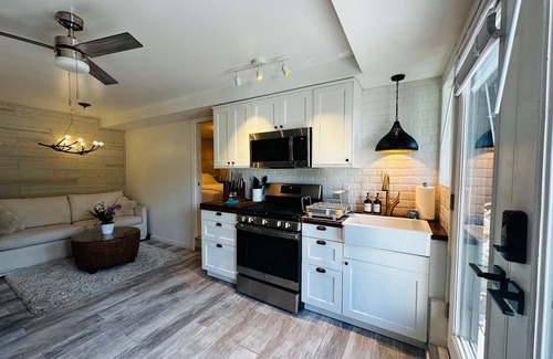 Mira Monte Maison | Hot Tub Haven w/ Fire Table, Brand-New Remodel, Fenced Yard, Great Location