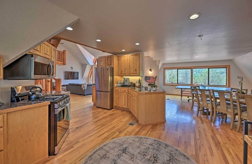 Payson Cabine | Hot Tub & Mtn View: Dog-Friendly Payson Getaway!