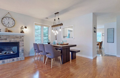 Grand Bend Cottage | Walking Distance Modern-Chic Beach House