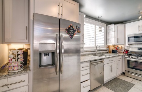 Washington Maison | Hot Tub & Rooftop Game Room: Unique Home in DC