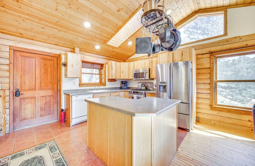 Sedalia Cabine | Hot Tub & Views: Secluded Woodland Park Cabin