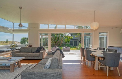 Hot Water Beach Maison | Hot Water Escape - Hot Water Beach Holiday Home