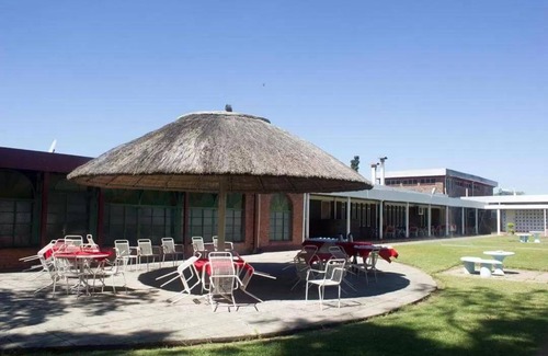 Gweru Hôtel | Hôtel ∙ 127 personnes