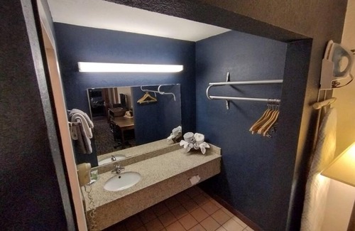 Stillwater Appartement | Hotel 2 Queen Beds Hotel Room 208 Wi-Fi Room Booking