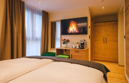 Taesch Hôtel | Hôtel ∙ 3 personnes