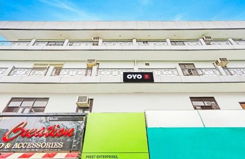 Janakpuri Hôtel | Hôtel ∙ 3 personnes