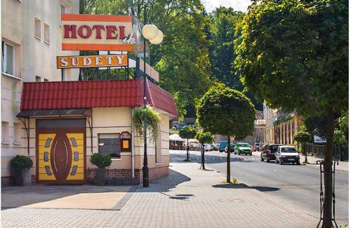 Głuchołazy Hôtel | Hôtel ∙ 5 personnes