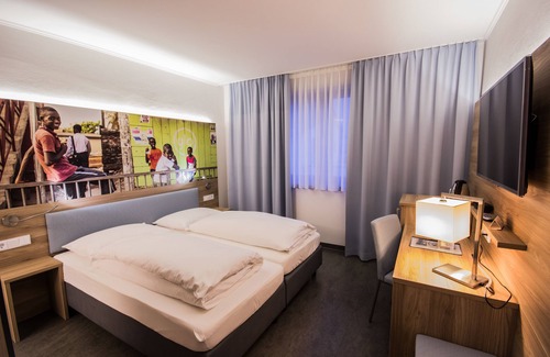 Neutraubling Hôtel | Hotel 7 Continents