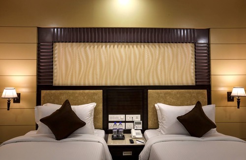 Vadapalani Hôtel | Hotel Aadithya