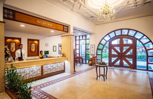Shenoys Hôtel | Hotel Abad Plaza