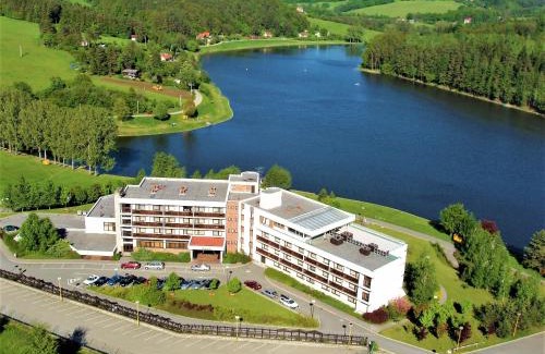 Pozlovice Hôtel | Hotel Adamantino
