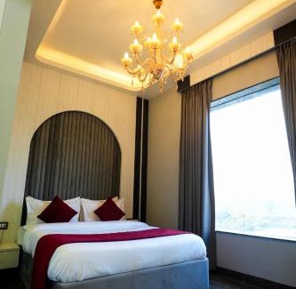 Gajraula Hôtel | Hotel Adsan Heights