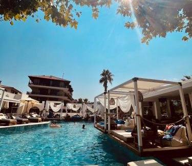 Nei Pori Hôtel | Hotel Afrodite