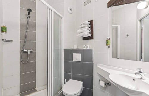 Cherre Hôtel | Hotel AKENA La Ferté Bernard