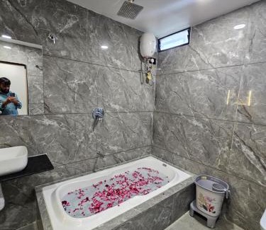 Gota Hôtel | Hotel allen