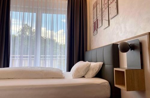 Lobervorstadt Hôtel | Hotel am Waldkasino