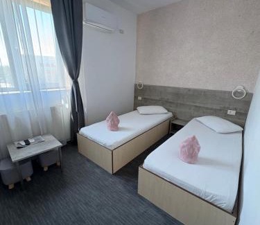 Constanta Hôtel | Hotel AmA
