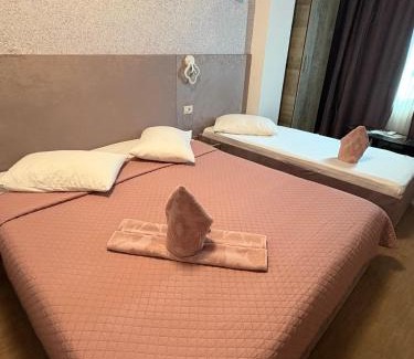 Constanta Hôtel | Hotel AmA