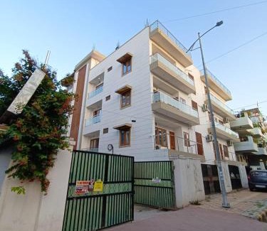 Civil Lines Hôtel | Hotel Aman Residency