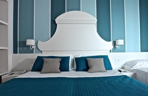 Marotta Hôtel | Hotel Ambassador