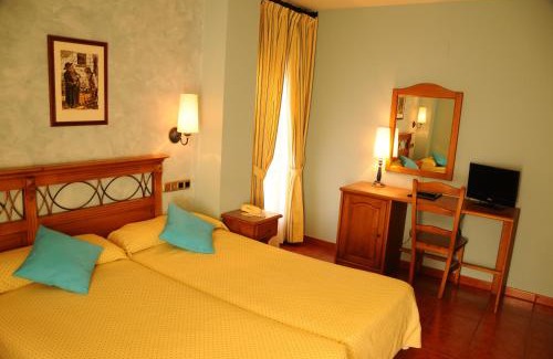 Escalona Hôtel | Hotel Arnal